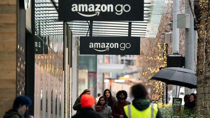 Signage for Amazon Go, outside of a retail location set to close, at a building on Amazon’s headquarters campus in Seattle, Washington, U.S., January 28, 2026.  REUTERS/David Ryder