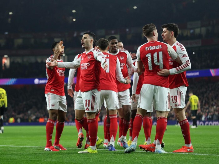 Soccer Football - UEFA Champions League - Arsenal v Kairat - Emirates Stadium, London, Britain - January 28, 2026 Arsenals Viktor Gyokeres celebrates scoring their first goal with teammates REUTERS/Hannah Mckay