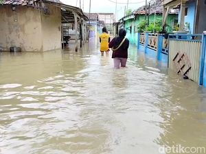 Banjir Subang Meluas ke 8 Kecamatan, 8.000 Jiwa Mengungsi