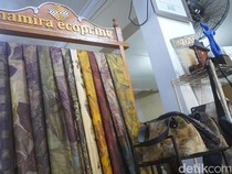 Batik Ecoprint Surabaya Bertema Alam Ini Tembus ke Pasar Internasional