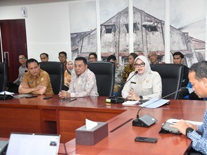 Bupati Tanjabtim Bawa Isu Hilirisasi Kelapa ke Bappenas, Bidik Nilai Tambah Daerah