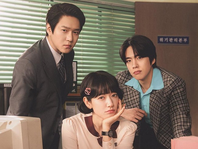 Drama Korea Undercover Miss Hong