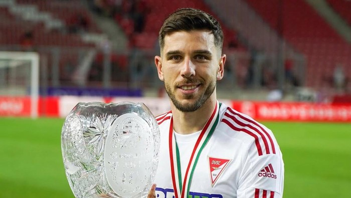 Profil Dusan Lagator, Bek Timnas Montenegro yang Dirumorkan ke PSM Makassar