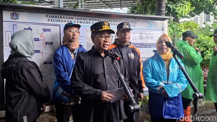 Pramono Lanjutkan Normalisasi Ciliwung Usai Mandek 2017, Kurangi Banjir 40%