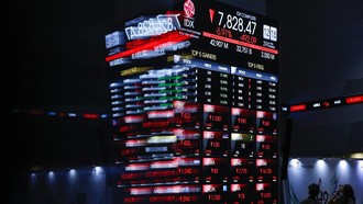 IHSG Terjun Bebas ke Bawah 7.000