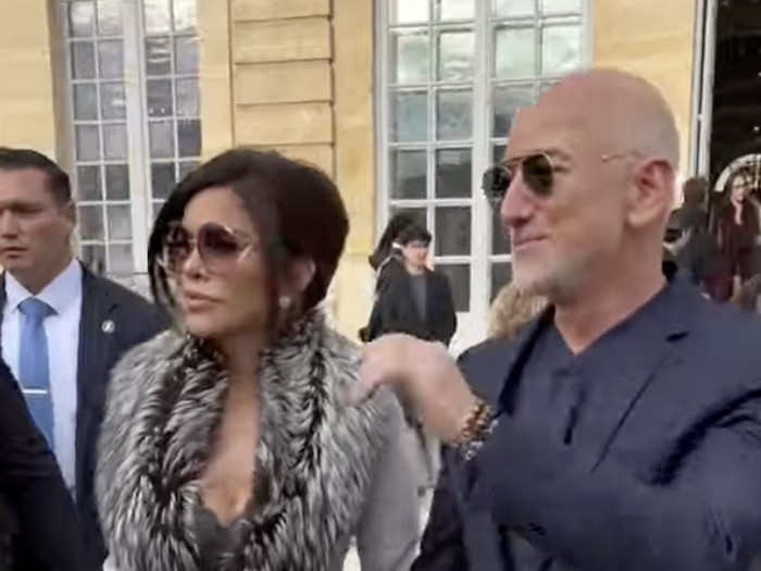 Jeff Bezos dan Lauren Sanchez di Paris Fashion Week Haute Couture Spring 2026