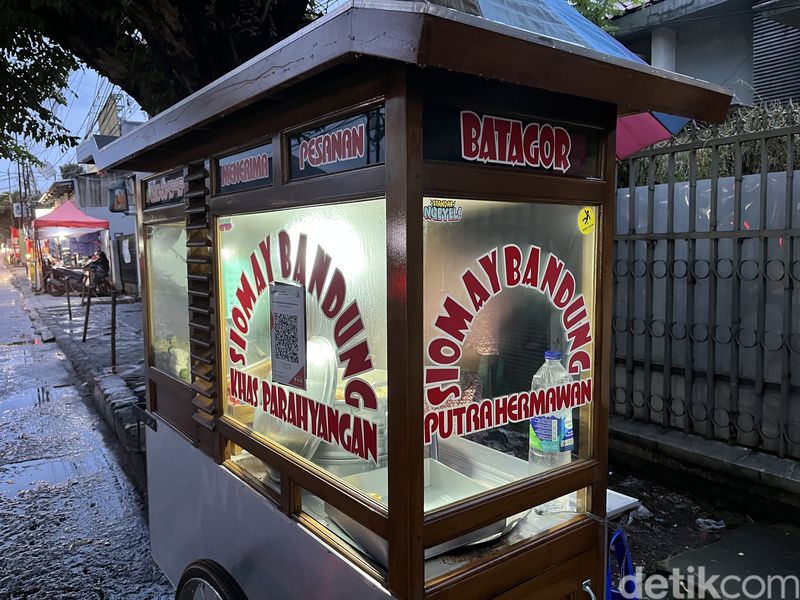 Kata Tukang Siomay Kaki Lima soal Isu Ikan Sapu-sapu Jadi Bahan Adonan