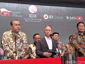 OJK Berkantor di BEI Mulai Besok!