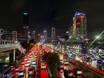 Jam Pulang Kerja, Lalin Tol Dalkot-Jalan Gatsu Macet Usai Diguyur Hujan