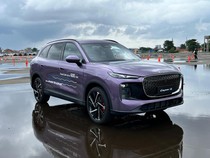 Ini yang Bikin Orang Indonesia Kepincut Lepas