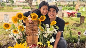 Tiba dari Eropa, Kakak Langsung Ziarah ke Makam Lula Lahfah