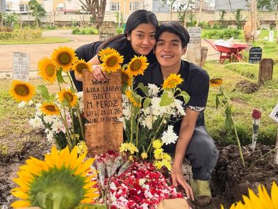 Tiba dari Eropa, Kakak Langsung Ziarah ke Makam Lula Lahfah