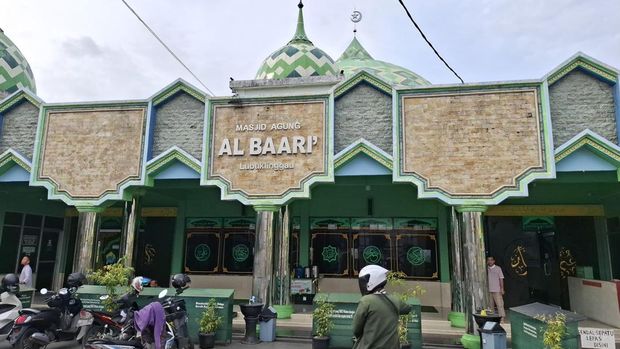 Masjid Agung Al-Baari di Lubuklinggau Masjid Agung Al-Baari di Lubuklinggau