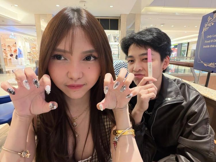 Congrats! Meyden Hamil Anak Pertama