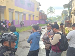 Pria di Mimika Tewas Ditikam OTK, Keluarga Korban Blokir Jalan Ahmad Yani