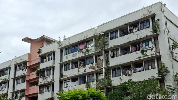 Rusunawa Marunda Rusunawa Marunda di Cilincing, Jakarta Utara, yang kondisinya sudah mengkhawatirkan
