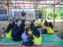 Kenal Pejuang Pendidikan di Pelosok Daerah? Ajukan ke DPD RI Awards