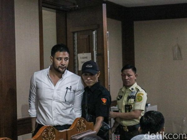 Sidang Ammar Zoni Memanas, Saksi Beberkan Dugaan Narkoba Beredar di Rutan