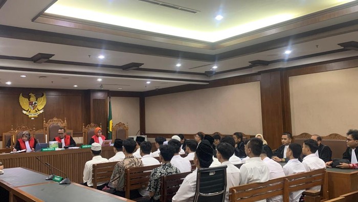 23 Terdakwa Kasus Kericuhan Demo Agustus Divonis Masa Percobaan 10 Bulan