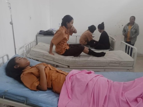 Siswa diduga keracunan MBG dirawat di Puskesmas Golowelu, Kecamatan Kuwus, Manggarai Barat, NTT, Kamis (29/1/2026) (Istimewa)