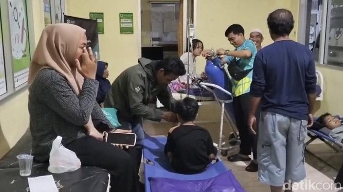 Suasana Puskesmas Simpenan saat menangani kasus keracunan MBG