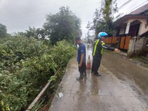 Hujan Deras, Tebing di Jalan Raya Cilebut Bogor Longsor Timpa 1 Rumah