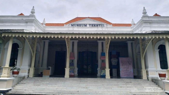 Cara Menuju ke Museum Tekstil Jakarta, Tempat Liburan Seru Akhir Pekan