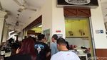 H-1 Tutup, Warung Nasi Padang Tertua di Singapura Masih Ramai Diantre!