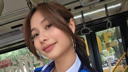 POV Christy no na Naik Bus, Asyik Banget Bergelantungan