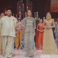 Ivan Gunawan Bawa Akulturasi India untuk Koleksi Baju Lebaran Mewah 2026