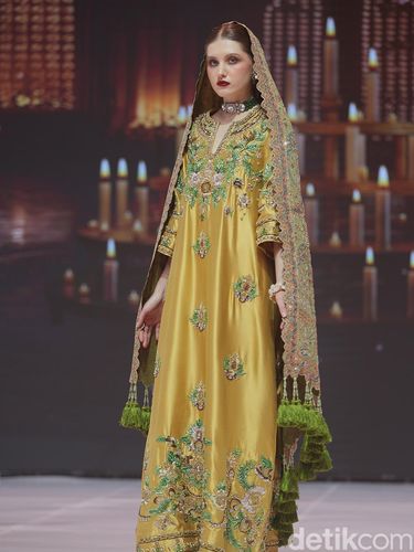 Fashion Show Ivan Gunawan 2