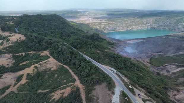 Foto drone hasil investigasi di Landskap Karaitan, Simpang Perdau Jalan Poros Sangatta-Bengalon. (Dokumentasi Jaringan Penulis Alam) Foto drone hasil investigasi di Landskap Karaitan, Simpang Perdau Jalan Poros Sangatta-Bengalon. (Dokumentasi Jaringan Penulis Alam)