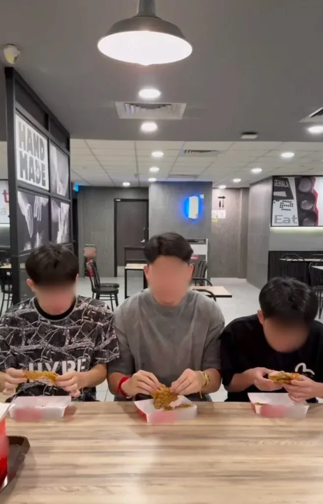 Gegara Konten Prank Kasih Nasi Tulang Ayam, Pria Ini Didenda Rp 170 Juta!