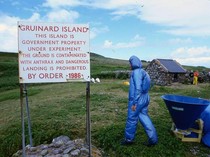 YouTuber Nekat ke Pulau Terlarang Tempat Uji Coba Senjata Biologis Rahasia
