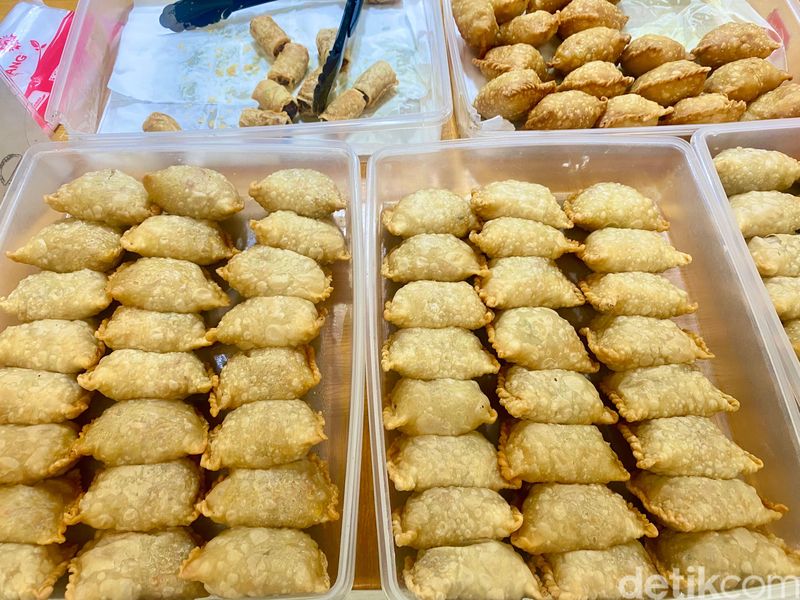 Jajanan Wajib Coba saat Kulineran di Pasar 8 Alam Sutera
