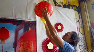 Potret Kampung Tambak Bayan Sambut Imlek