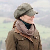 “Berjalan untuk kesejahteraan. Menginspirasi melihat bagaimana program-program ini membantu orang terhubung kembali dengan diri mereka sendiri, membangun ketahanan, dan menemukan ketenangan dalam lingkungan yang suportif,” tulisnya di Instagram.  Foto: dok. The Prince and Princess of Wales