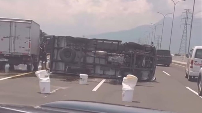 Kecelakaan di Tol Sidoarjo-Kejapanan