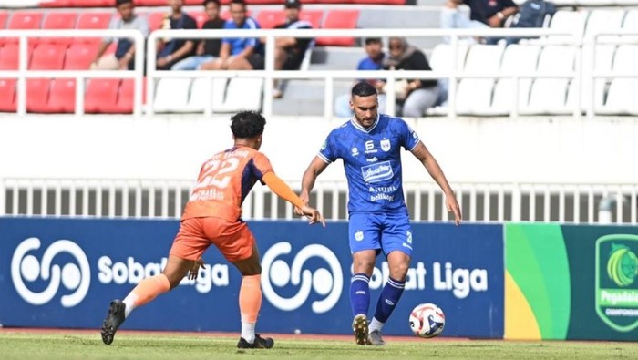 Kendal Tornado Ungguli PSIS 1-0 di Babak Pertama