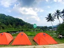 Cadas Ngampar, Ngemping dengan Suguhan Panorama City Light Ciamis