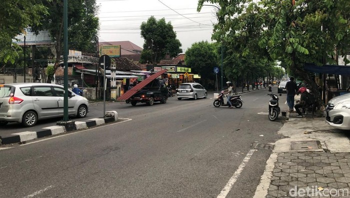 Lokasi tawuran pelajar di Jalan Kapten Piere Tendean, Wirobrajan, Kota Jogja, Jumat (30/1/2026).