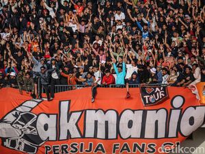 Polisi Amankan Pertandingan Persita Vs Persija di Serang Usai Suporter Ricuh