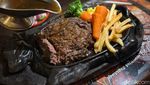 Mampir ke Tempat Makan Steak Favorit Old Money Jakarta Sejak 1970