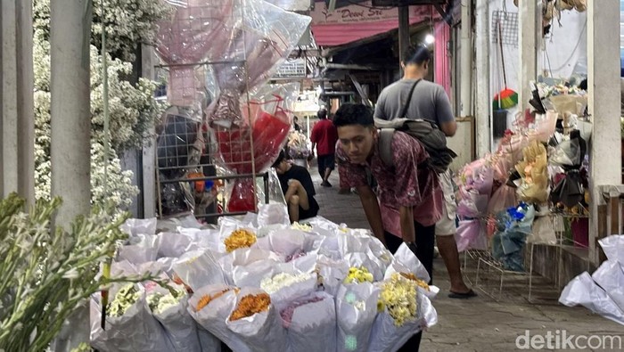 Pasar Kayoon Surabaya