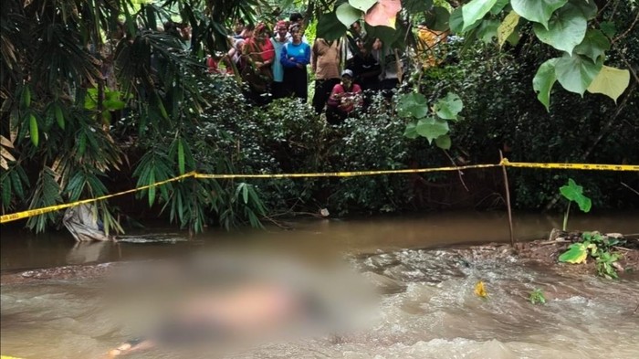 Penemuan mayat wanita di aliran sungai Desa Cempereng, Kandeman, Batang, Jumat (30/1/2026) sore.
