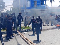 Brimob di Mimika Diserang Pakai Panah Saat Amankan TKP Penikaman Maut