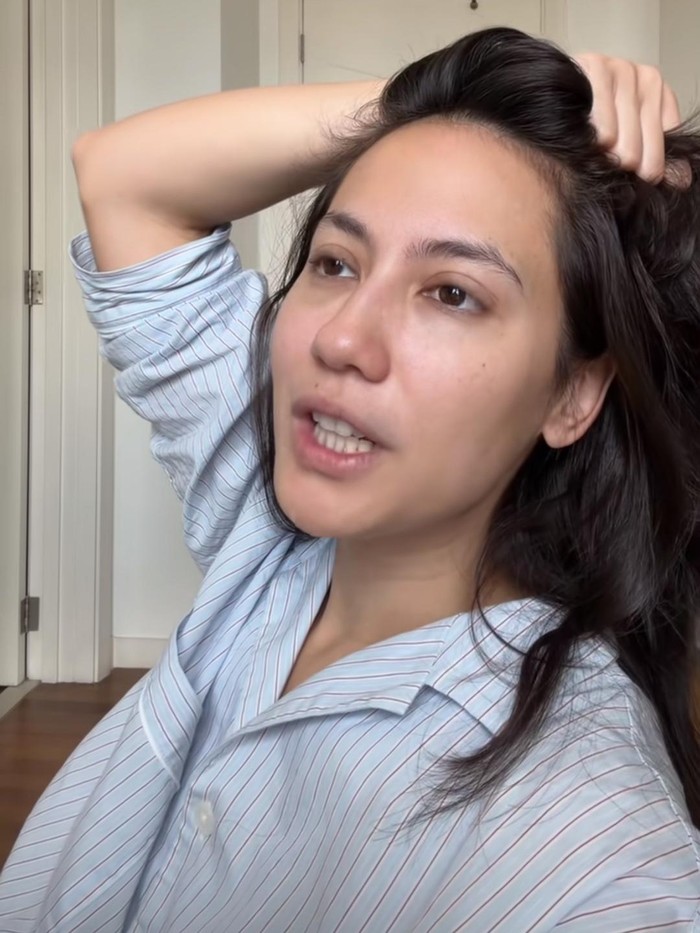 Pevita Pearce cerita pernah nangis karena gak ngerti isi bensin di Malaysia.