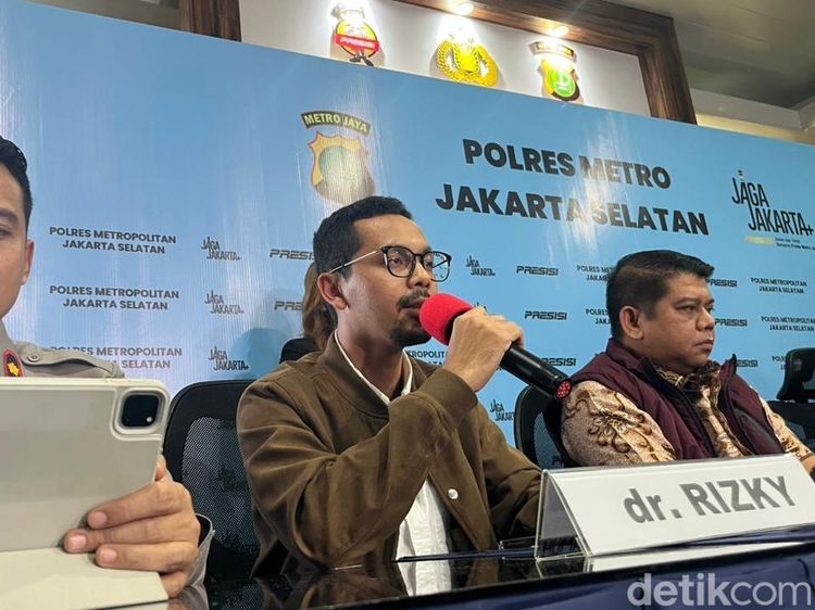 Polisi Buka CCTV Ketika Lula Lahfah Ditemukan Meninggal-Reza Arap Tiba