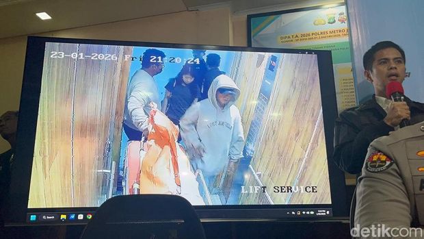 Polres Jaksel menggelar konpers soal tewasnya Lula Lahfah (Rumondang/detikcom) Polres Jaksel menggelar konpers soal tewasnya Lula Lahfah (Rumondang/detikcom)