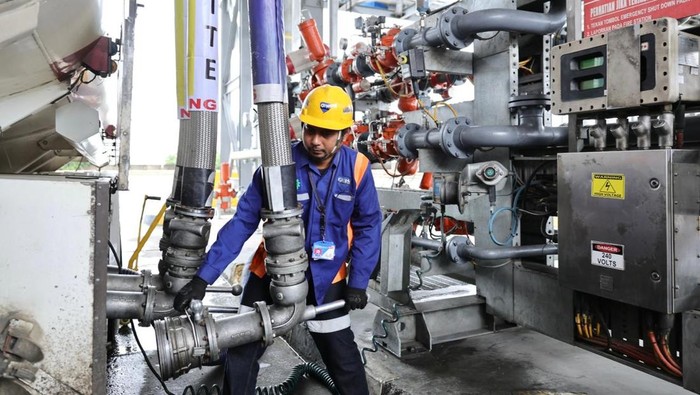 Pertamina Ungkap Proses Olah Minyak hingga Jadi BBM